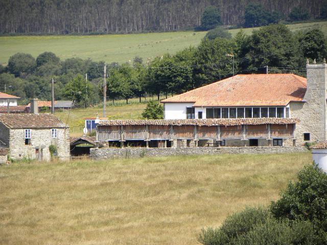 DSCN0706.JPG - Taken at Latitude/Longitude:42.924667/-8.100850. 0.89 km North Castañeda Galicia Spain   (Map link) 